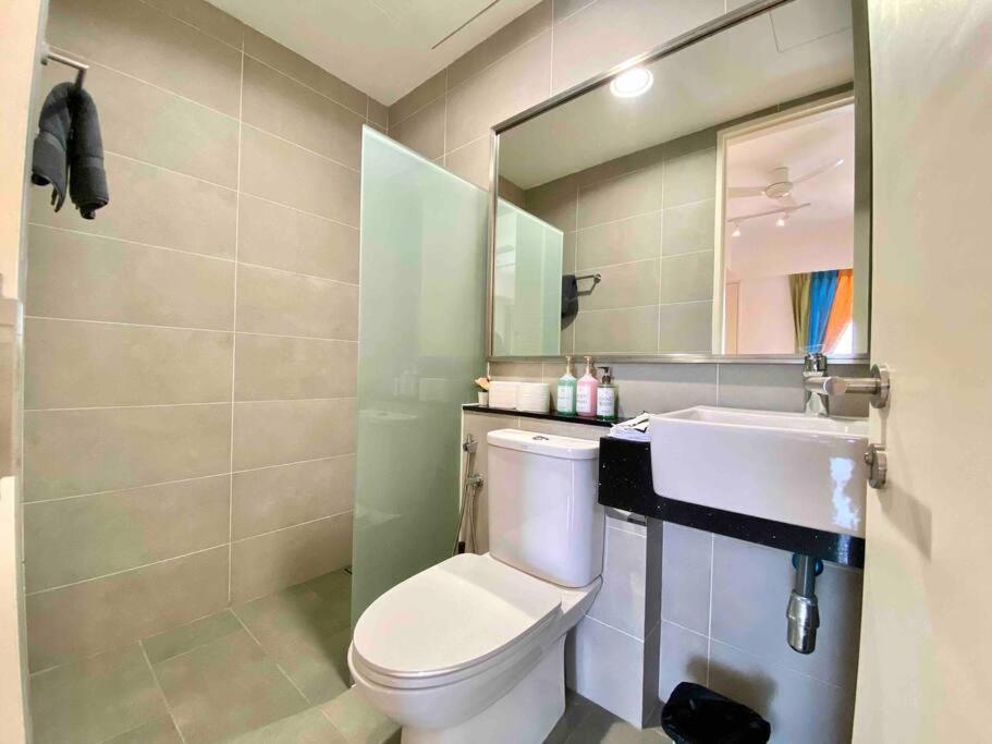 Tropicana 218 Macalister #Wondercolor #Infinity Pool #Georgetown #5Pax #2Br 2Bath #1King 1Queen 1Single #Quality Well Maintained #Private Host 外观 照片