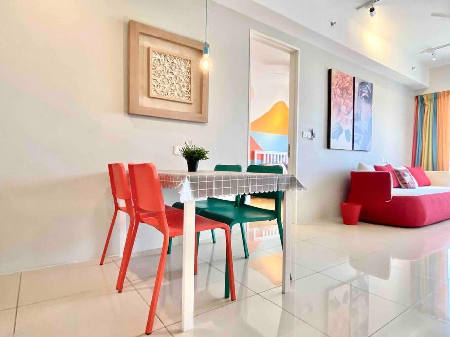 Tropicana 218 Macalister #Wondercolor #Infinity Pool #Georgetown #5Pax #2Br 2Bath #1King 1Queen 1Single #Quality Well Maintained #Private Host 外观 照片